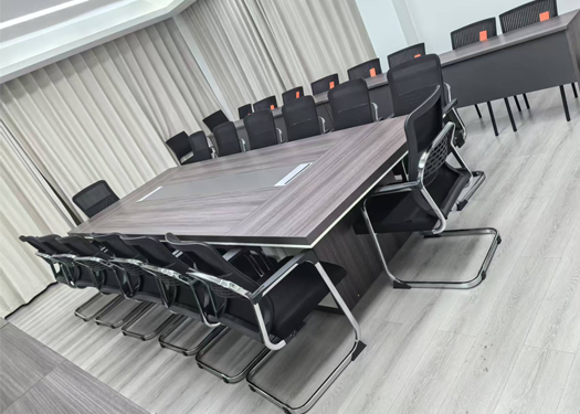 某單位會議室會議桌